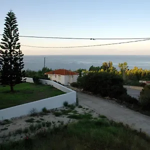 κάντε κράτηση εδώ
